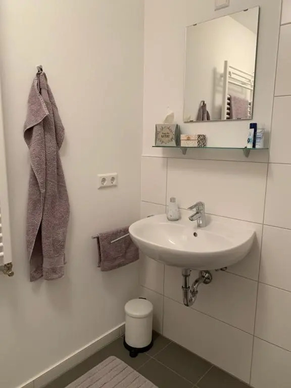 1-Zi. Apartment, Echterdingen bei Flughafen/Messe Stgt.