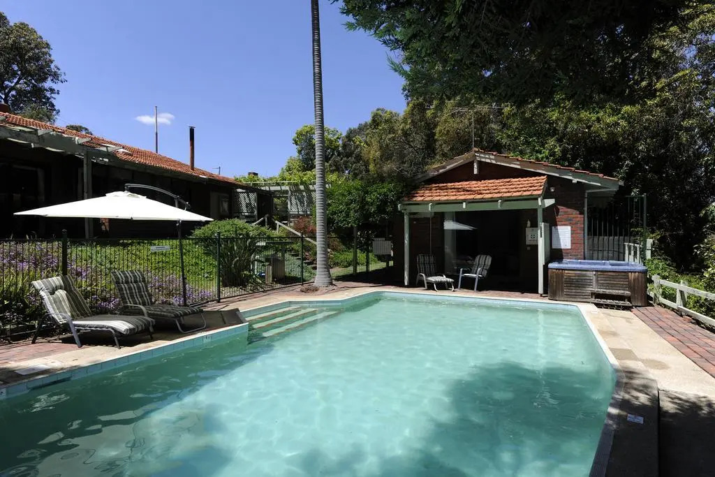 Falls Retreat B&B