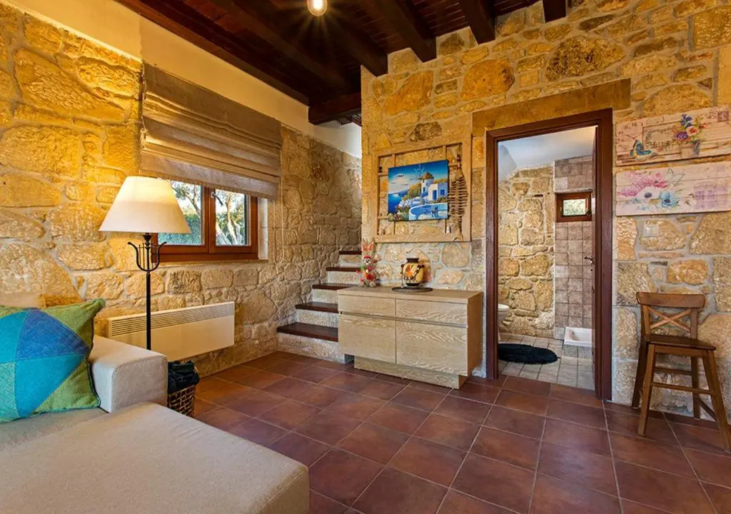 Fabienne Cottage - 6-7beds