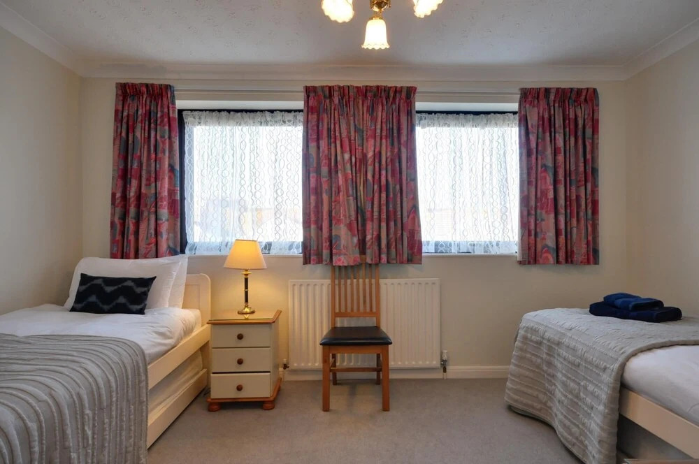 Blue Swell in Poole With 3 Bedrooms and 3 Bathrooms