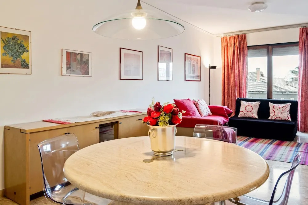 San Carlo Luminous Apartment