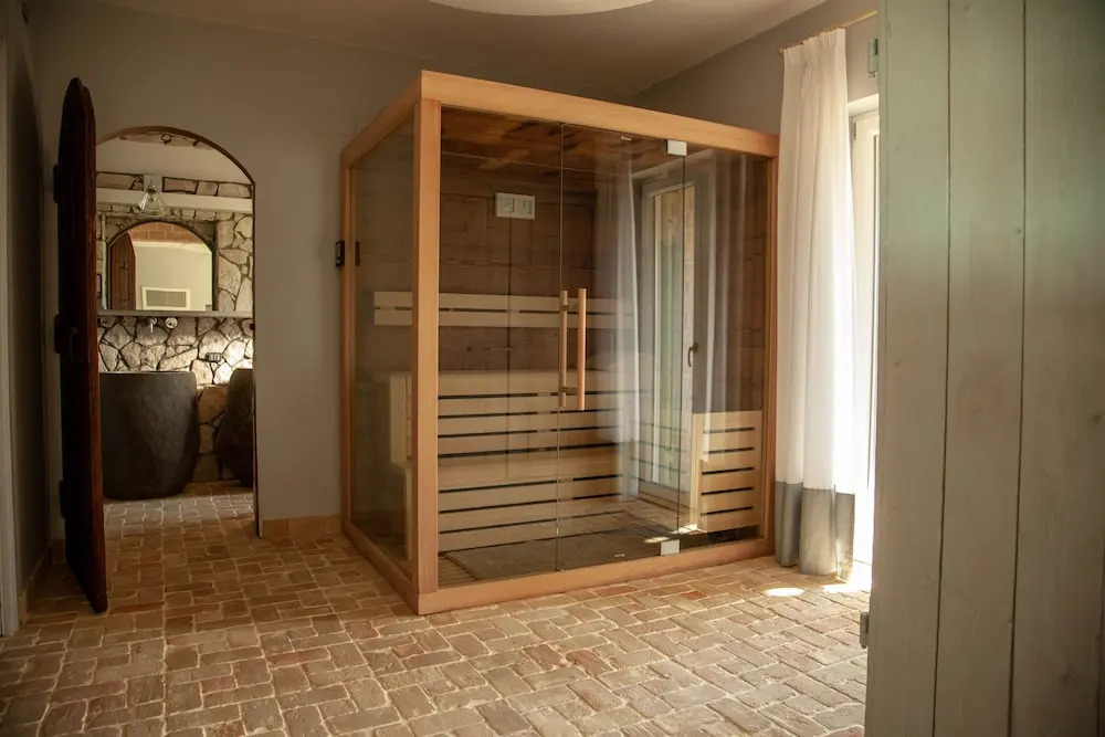 B.O. Spa Suite