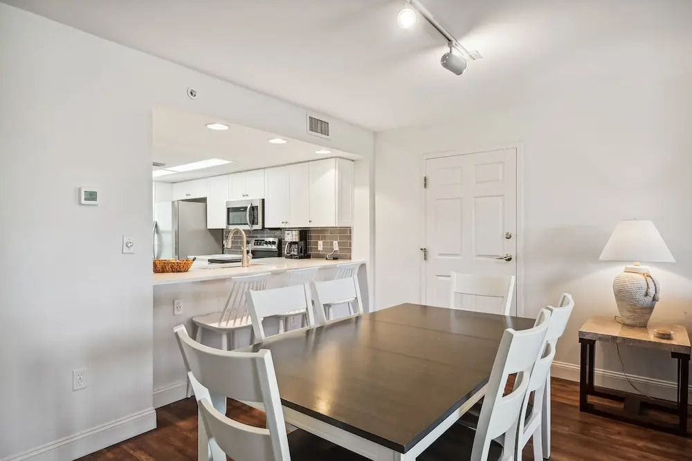 Seacrest 301B is a 2 BR Gulf front on Okaloosa Island by RedAwning