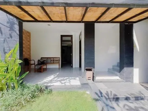OYO 2702 Arimanu Guest House