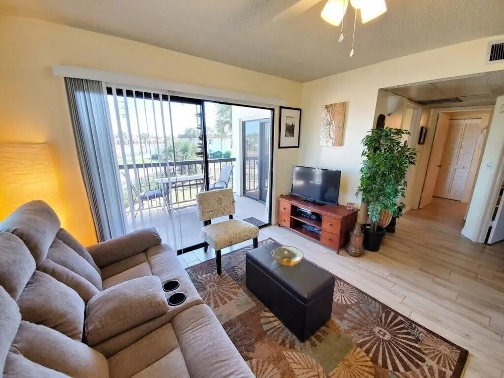 Ocean Village Club K22