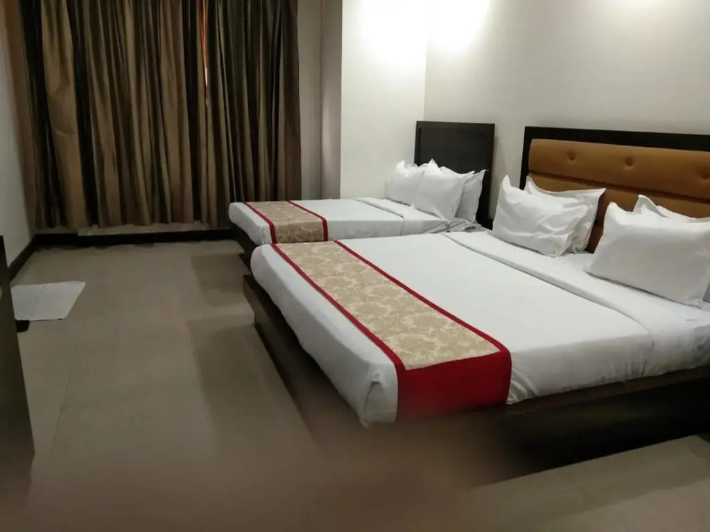 HOTEL AMBROSIA