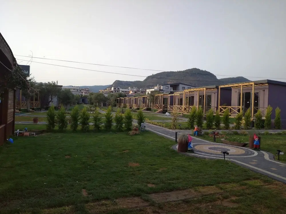 Gargaron Beach Hotel