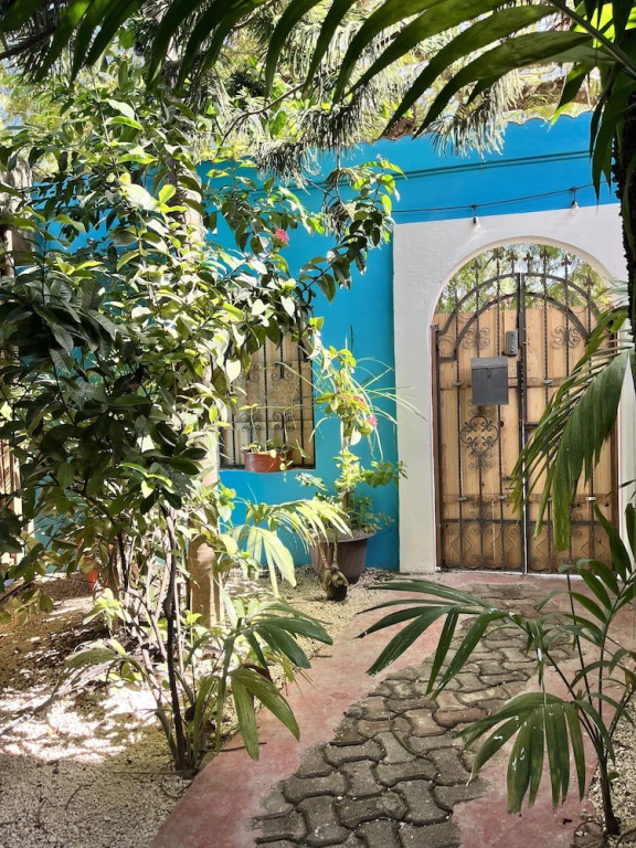 Tumben Kuxtal Tulum