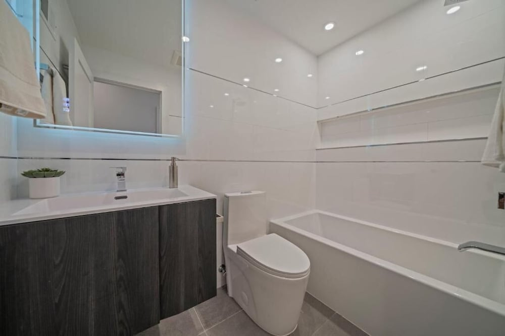 Modern 4BR 2.5BA Duplex For NYC