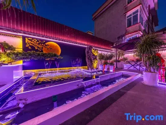 Mangli • Pf • Utop • Themed Homestay (Mangshi Plaza)
