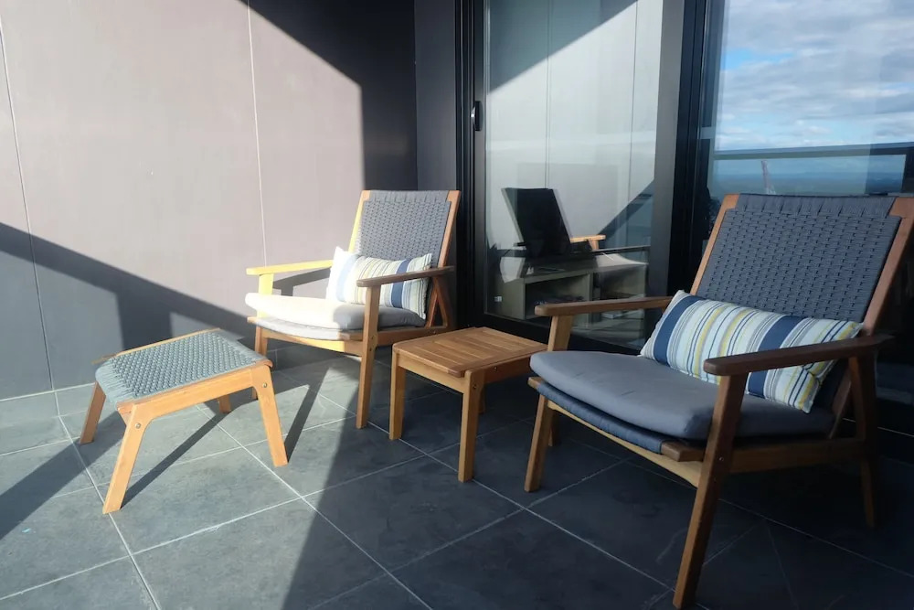 Whitehorse Towers Self Service Apartment