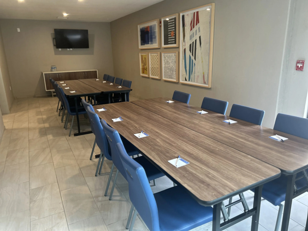 Holiday Inn Express Hotel and Suites Alice by IHG
