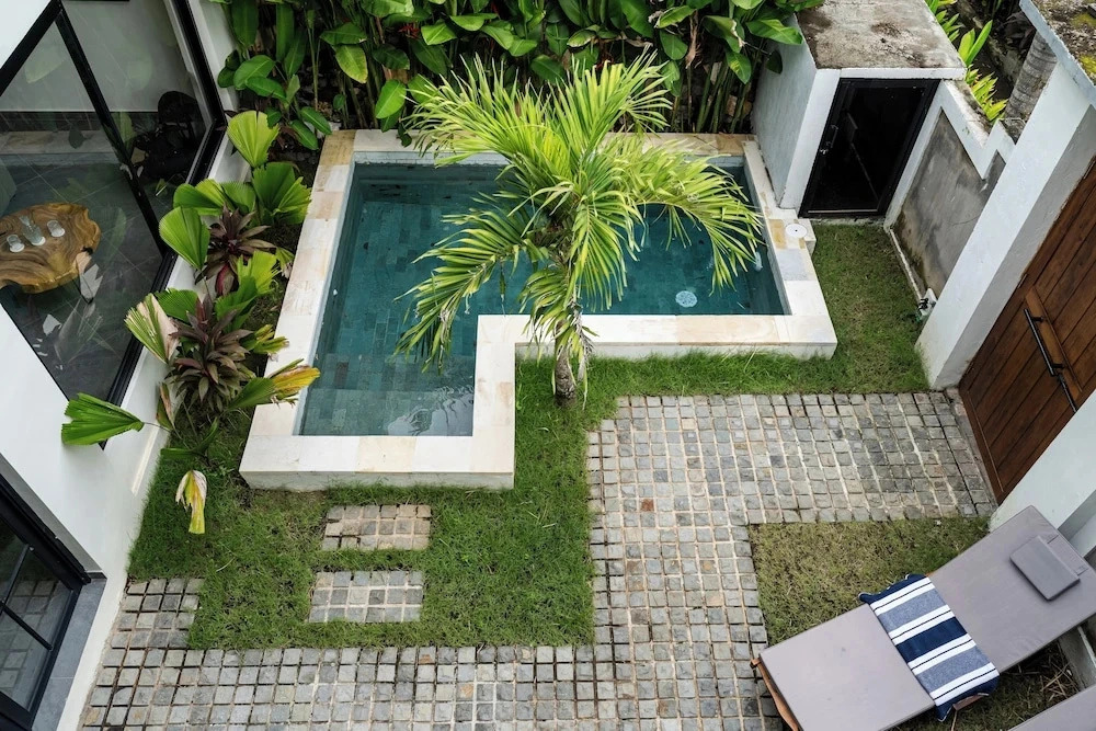 Orfeas Villas 1 - Luxury 2BR Canggu Private Pool, Rooftop Lounge