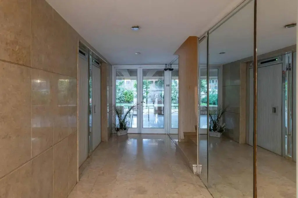 Four Seasons Sea View Apartment