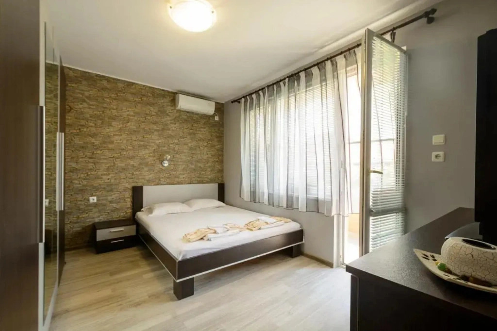 Apartment Yanevi