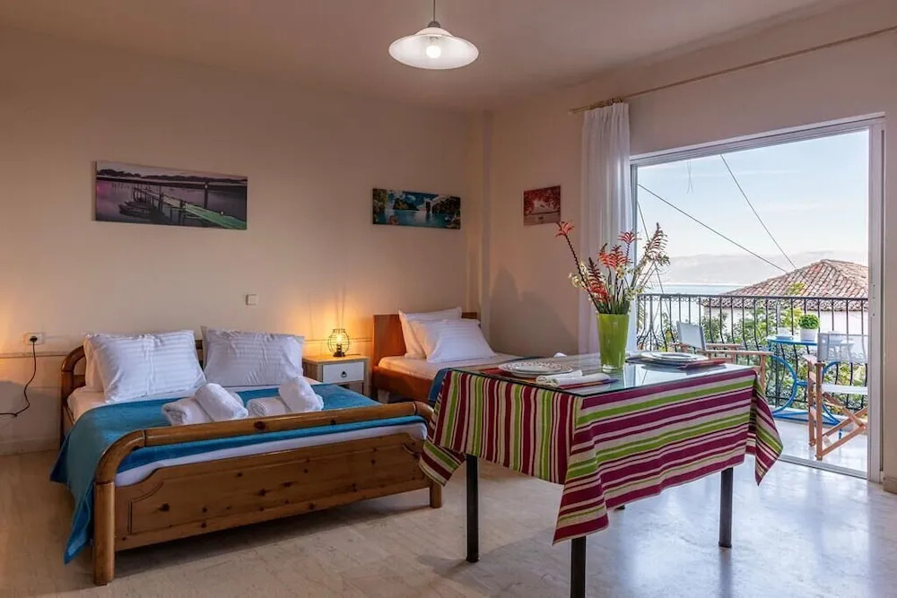 Seaside Escape Studio - Perfect Location
