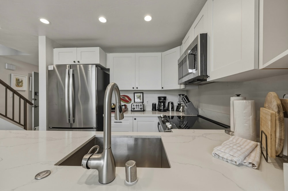 Prime Oceanfront 2br Loft - Unit C10 1 Bedroom Condo
