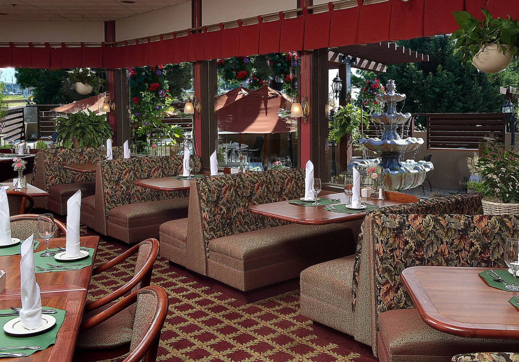 Rogue Regency Inn Medford Airport