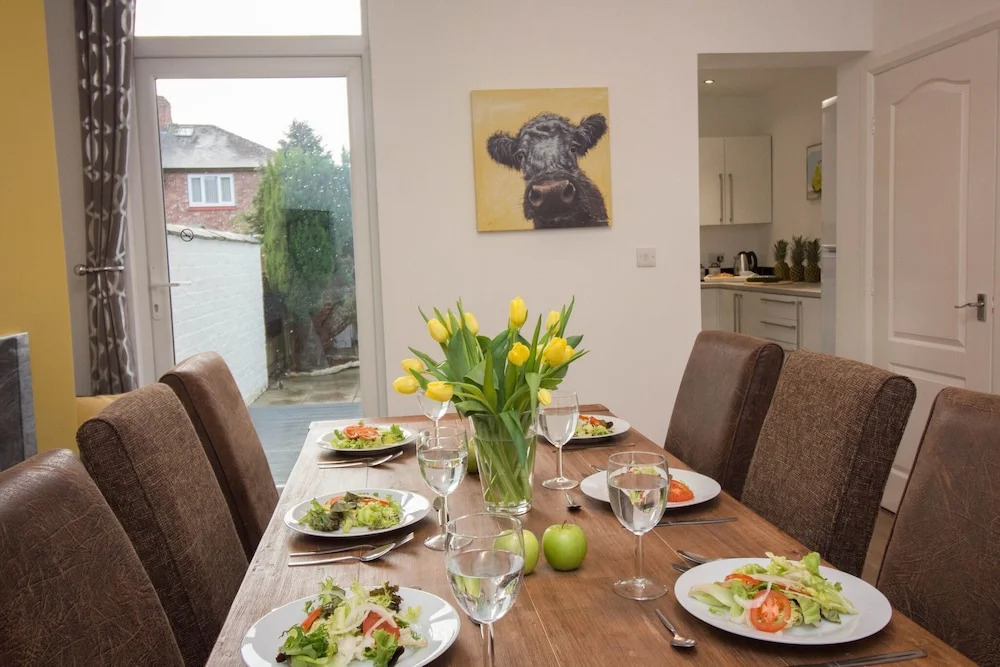 Newly Refurbished 3 Bedroom House