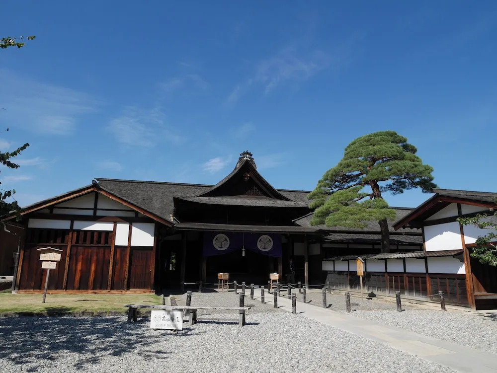 Takayama Stay Sakaki