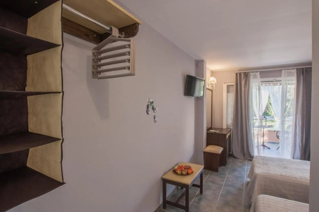 Tellis Holiday Rooms