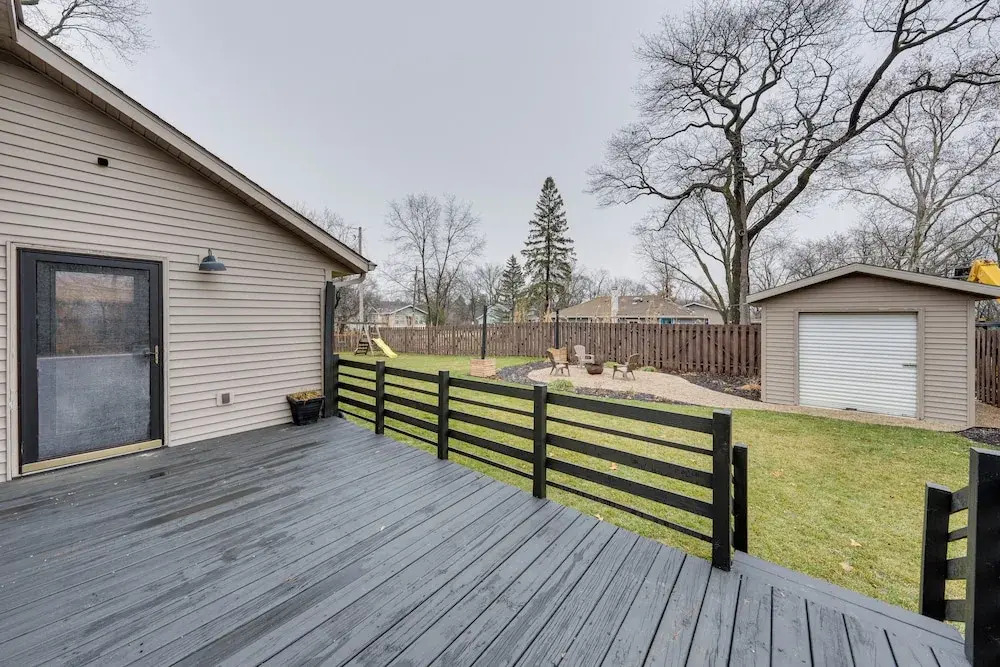 Family-friendly Gem w/ Fire Pit: 1 Mi to Lake Como