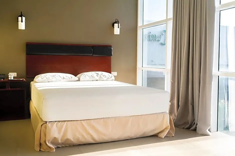 Dosi Hotel PH