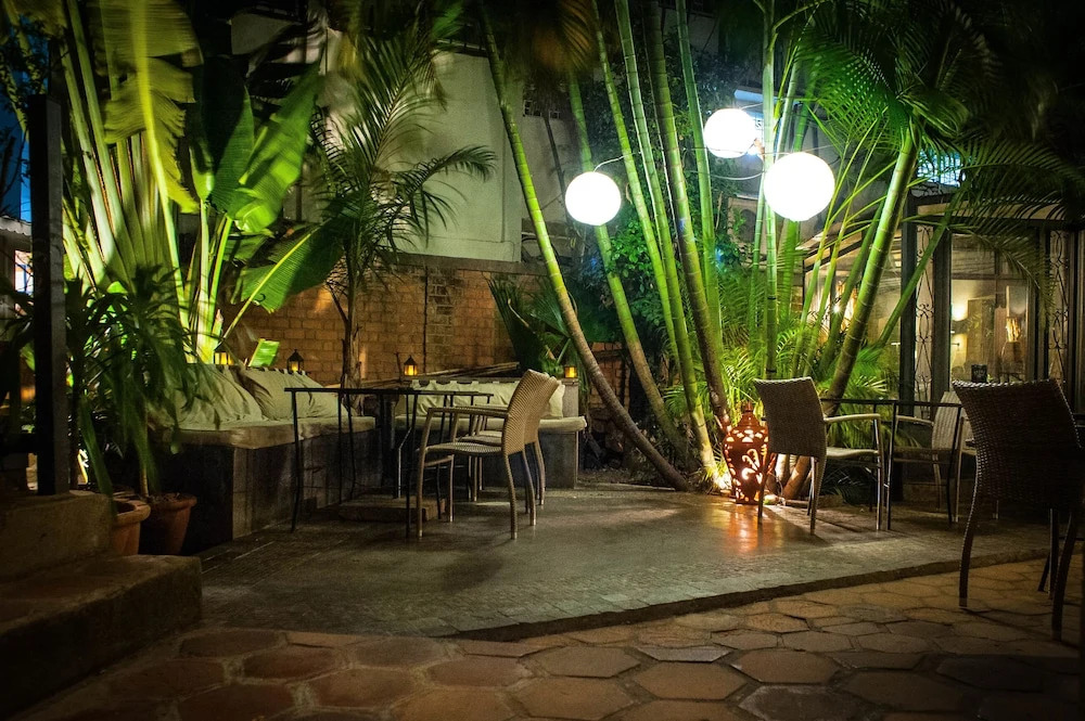 Hôtel Restaurant La Ribaudière