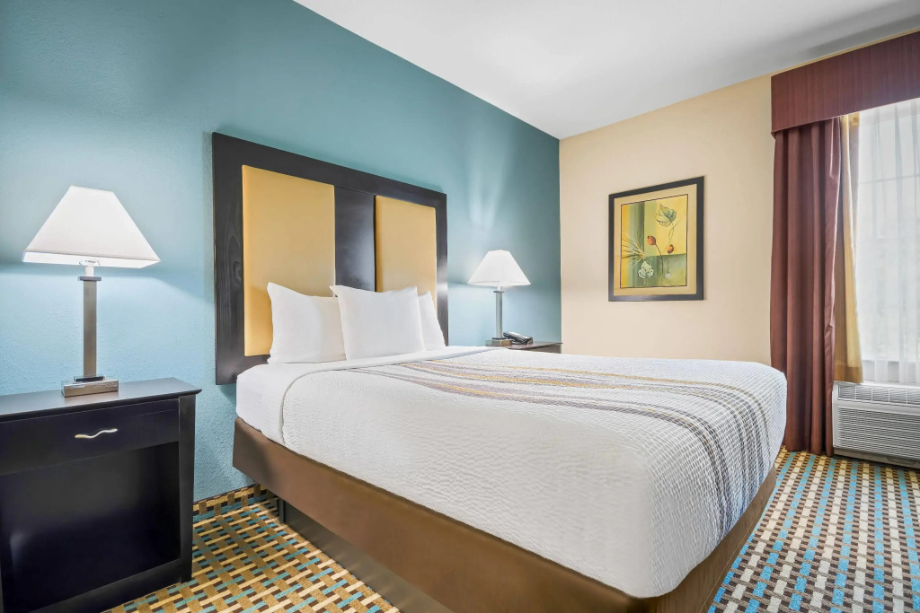La Quinta by Wyndham Stonington-Mystic Area