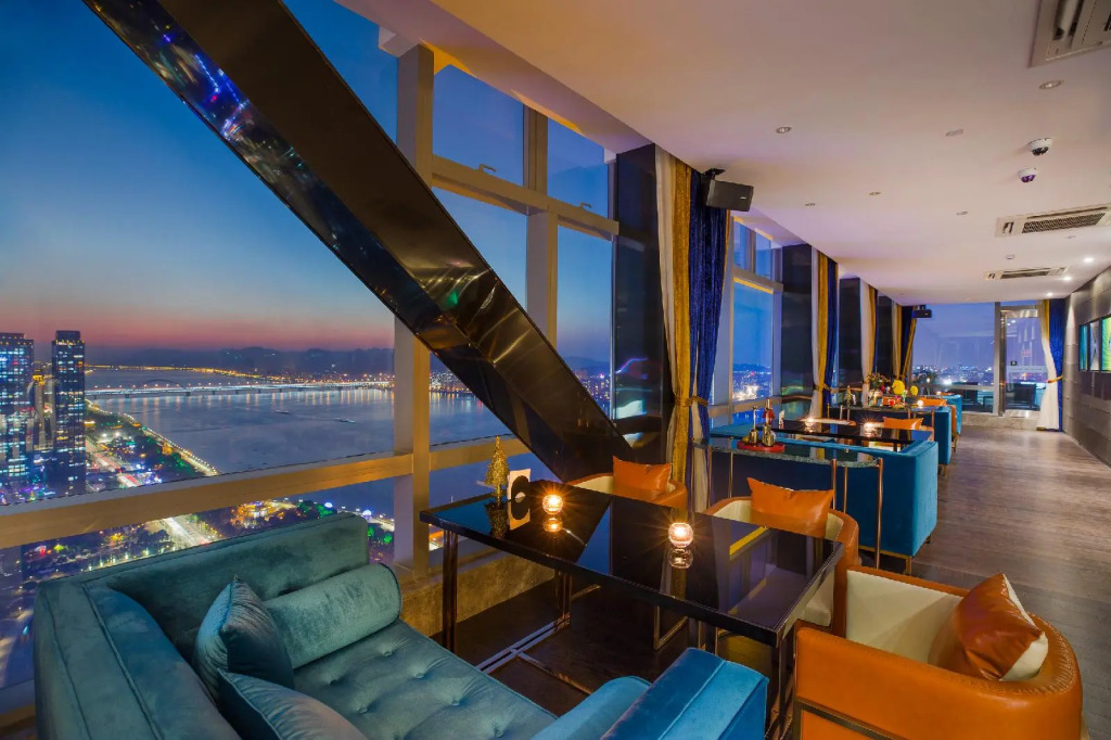 Ginlanjia Yuntai Impression Hotel