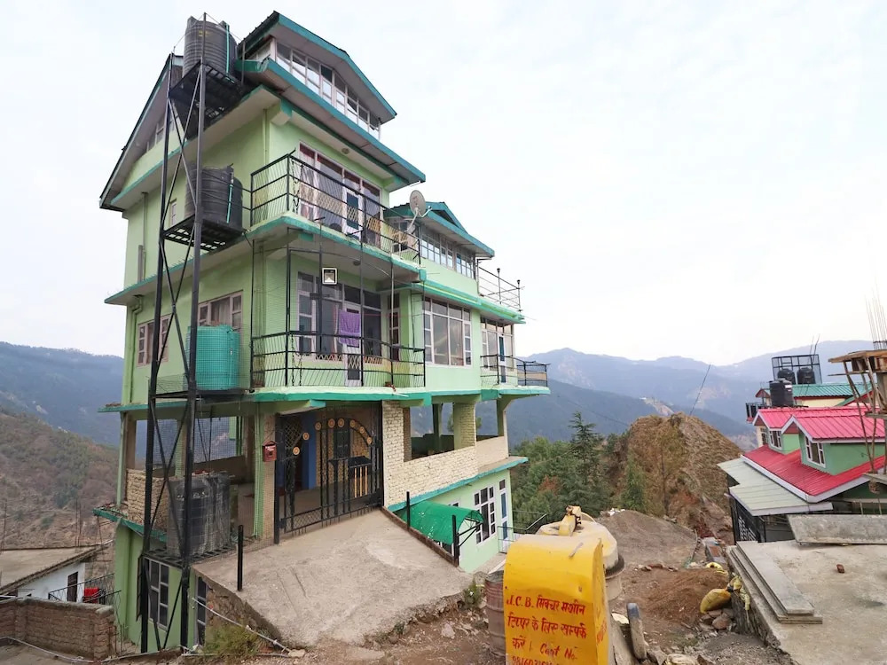 OYO 12881 Home 2 BHK Bhattakufer