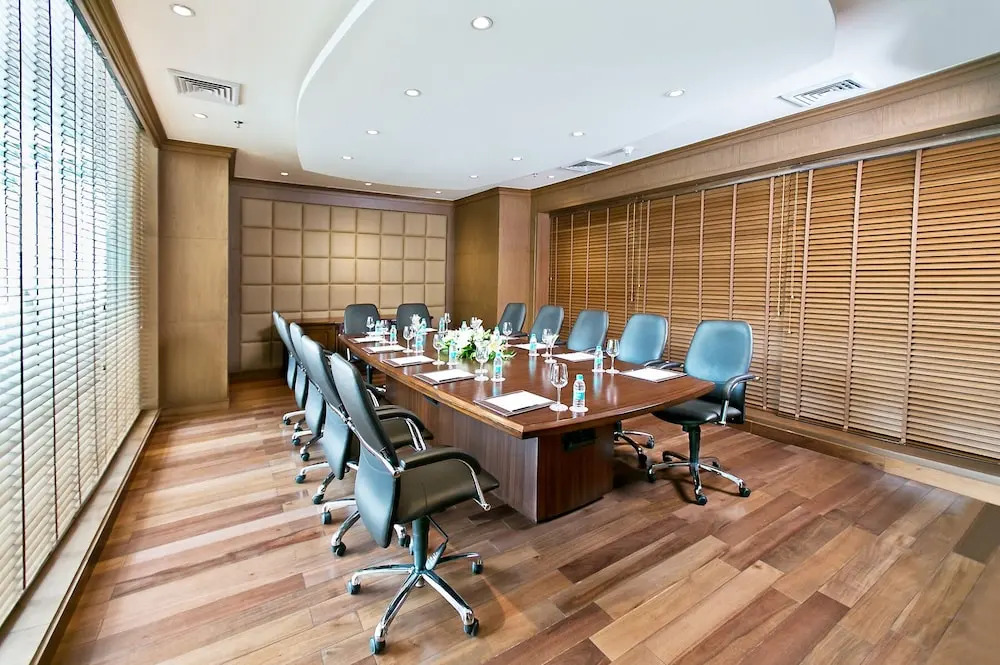 The LaLiT Traveller- Airport hotel
