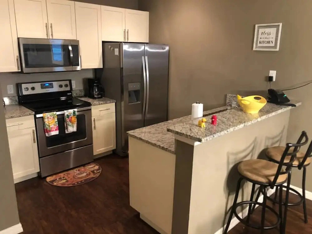 Comfortable 3BR Townhome Near Parks Great Value