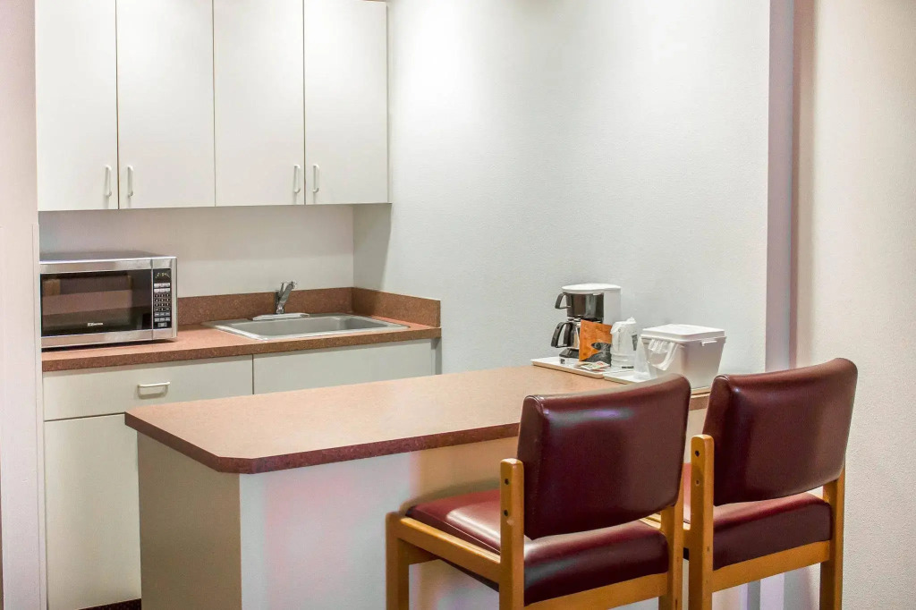 Quality Inn & Suites Longview Kelso