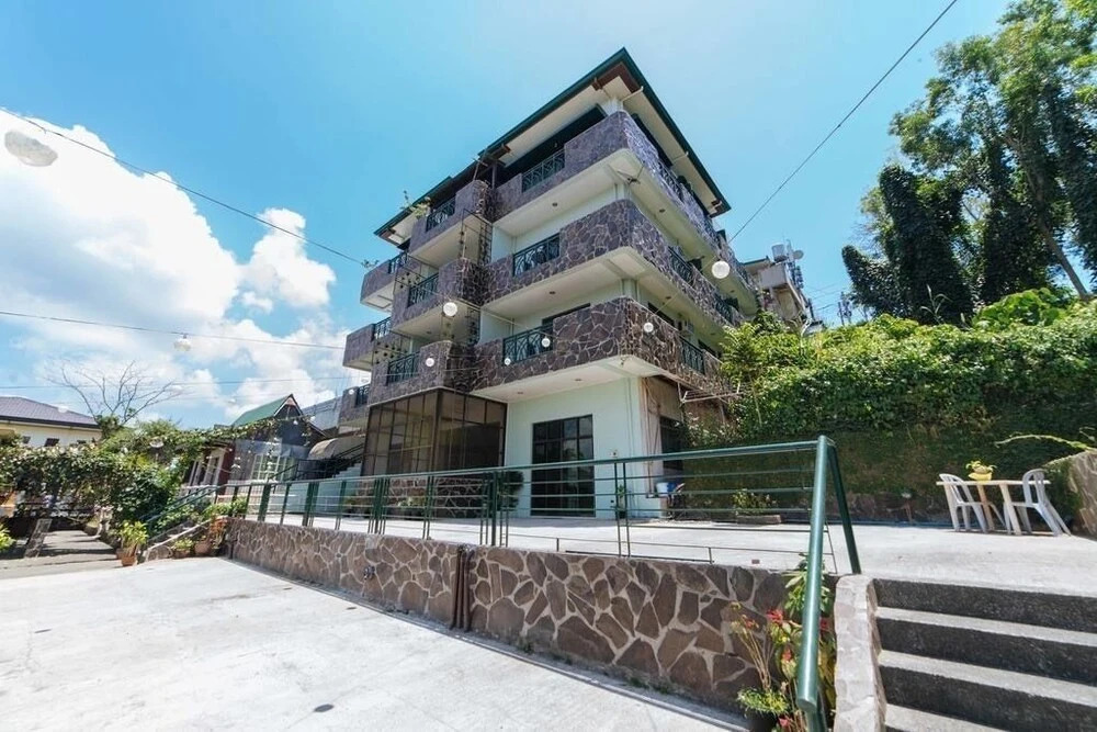 MC Mountain Home Apartelle