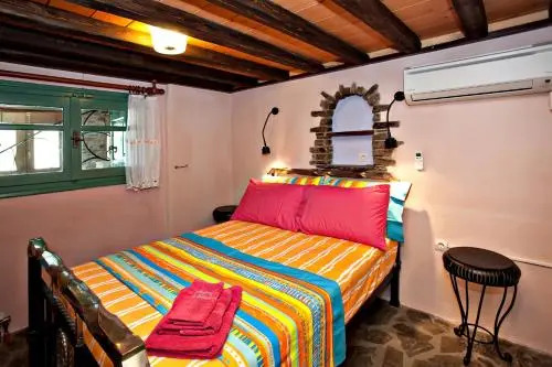 Tinos Habitart