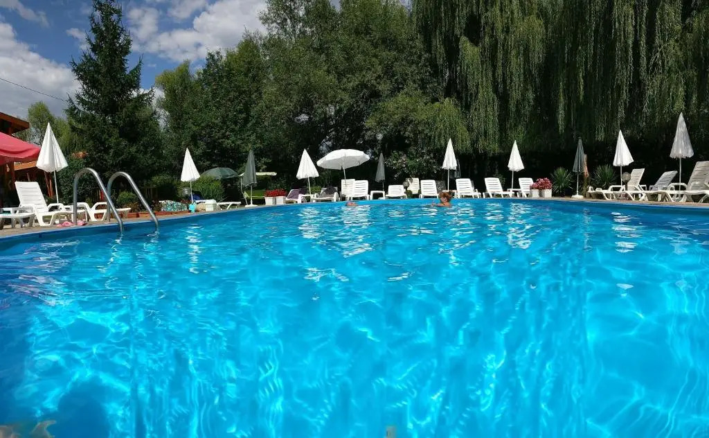Family Hotel Iv