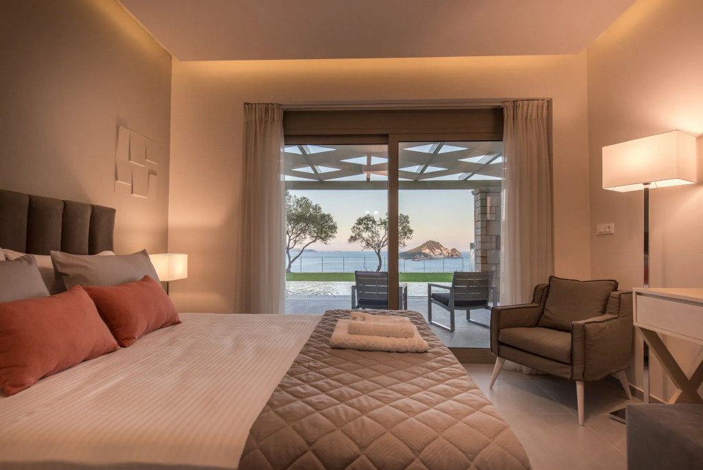 Artina Luxury Villa