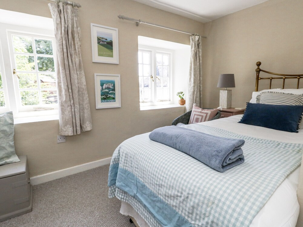 Happiness Cottage