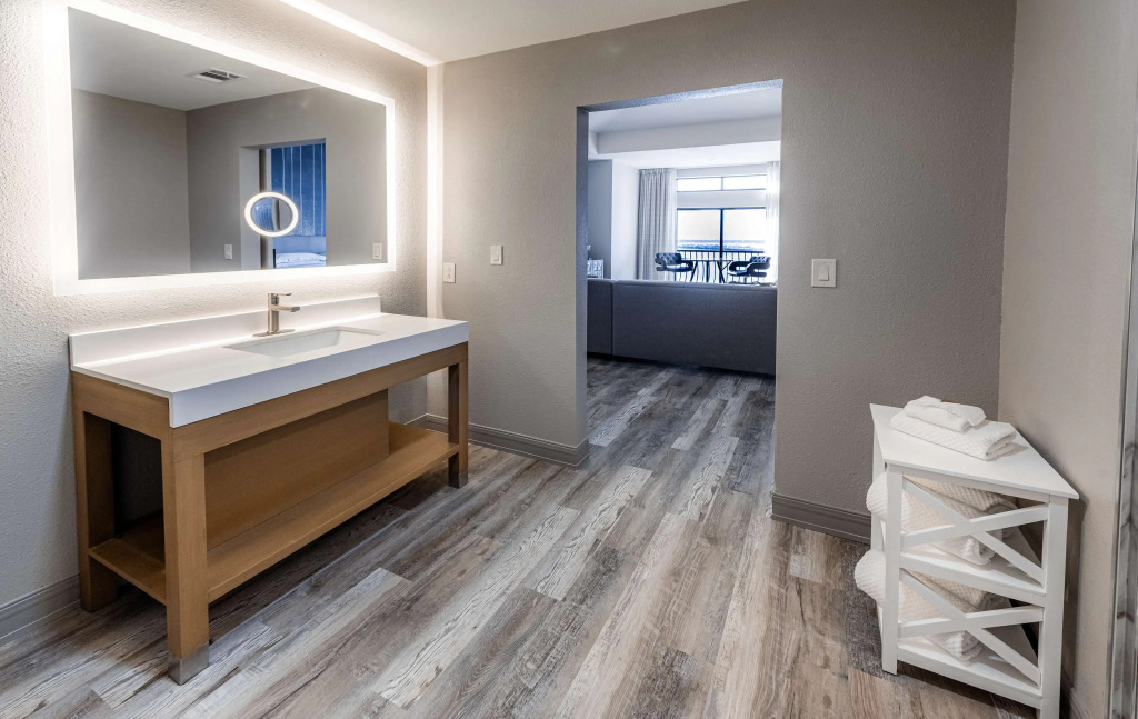 Hilton Dallas/Rockwall Lakefront Hotel
