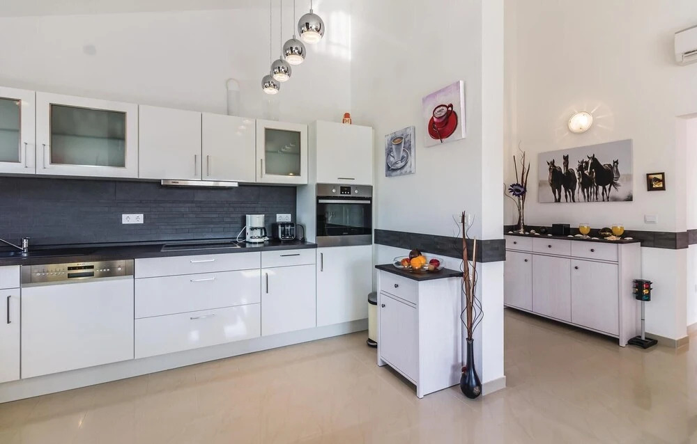 Amazing Home in Fazana With Wifi and 2 Bedrooms