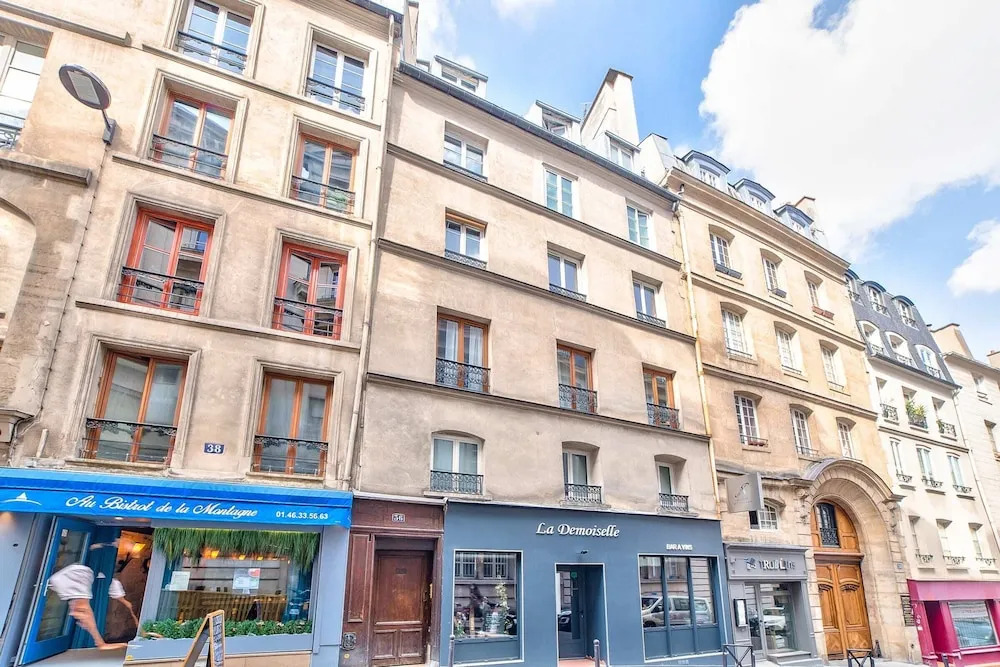 Studio With Mezzanine in the Heart of the Latin Quarter - PRO Agency