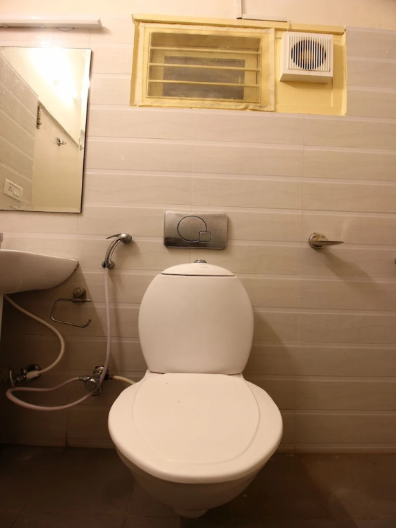 OYO 22279 Flagship Hotel Pavan