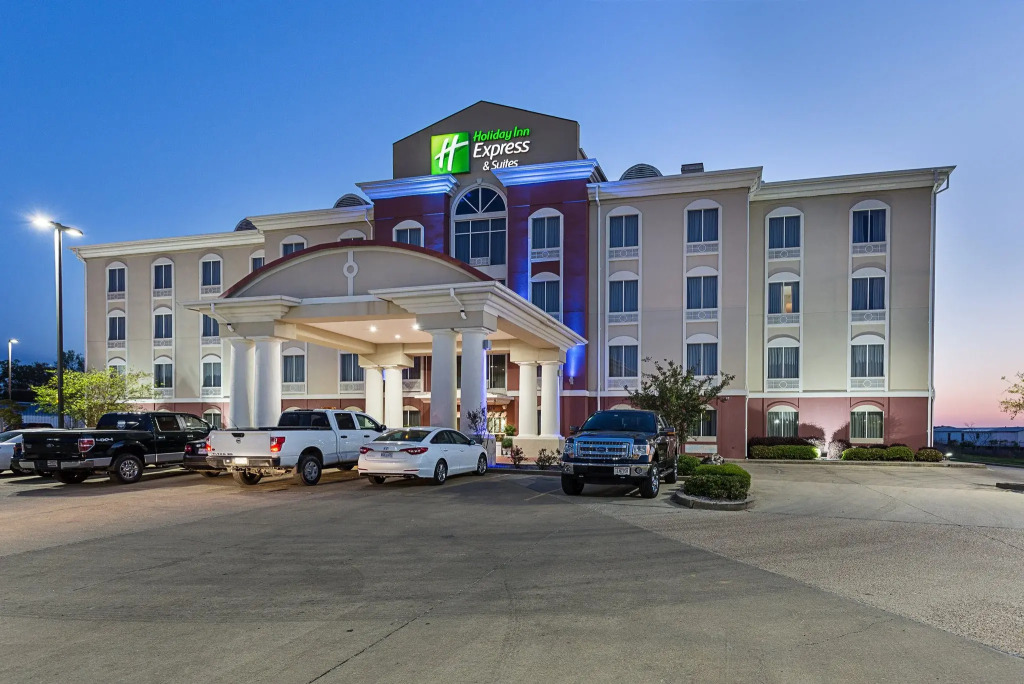 Holiday Inn Express Hotel & Suites Byram by IHG
