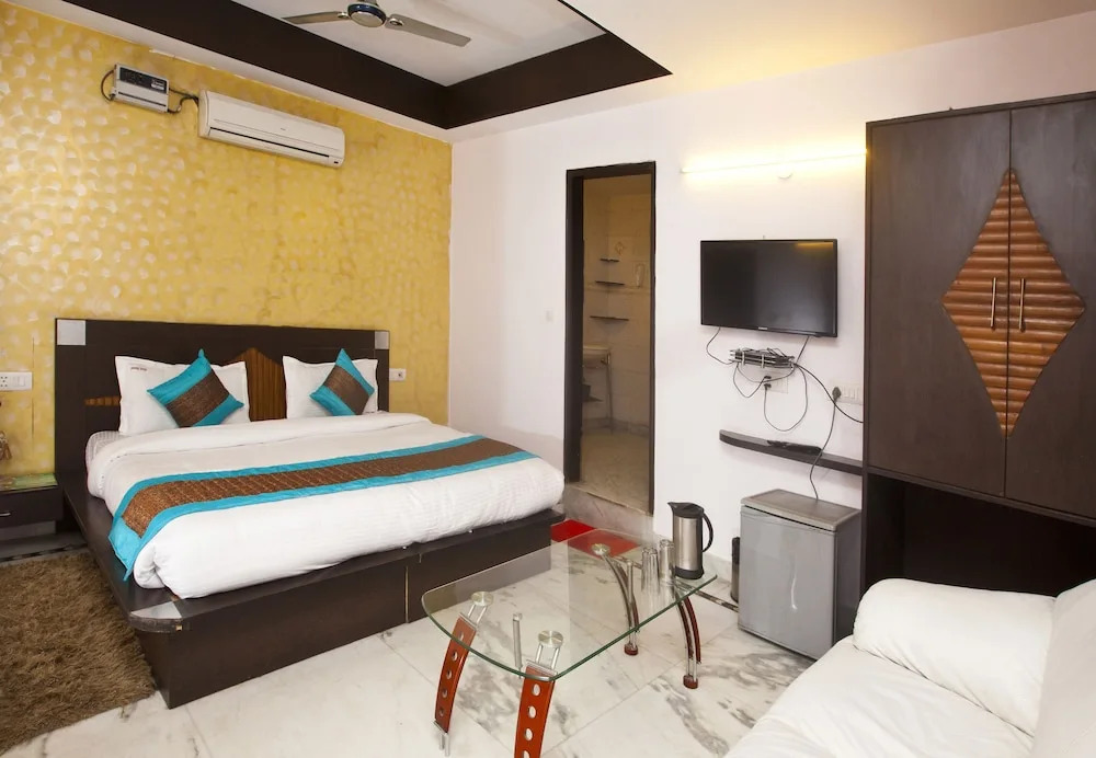 OYO 337 Hotel Anand