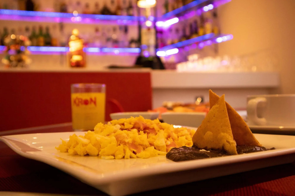 Love Hotel Kron