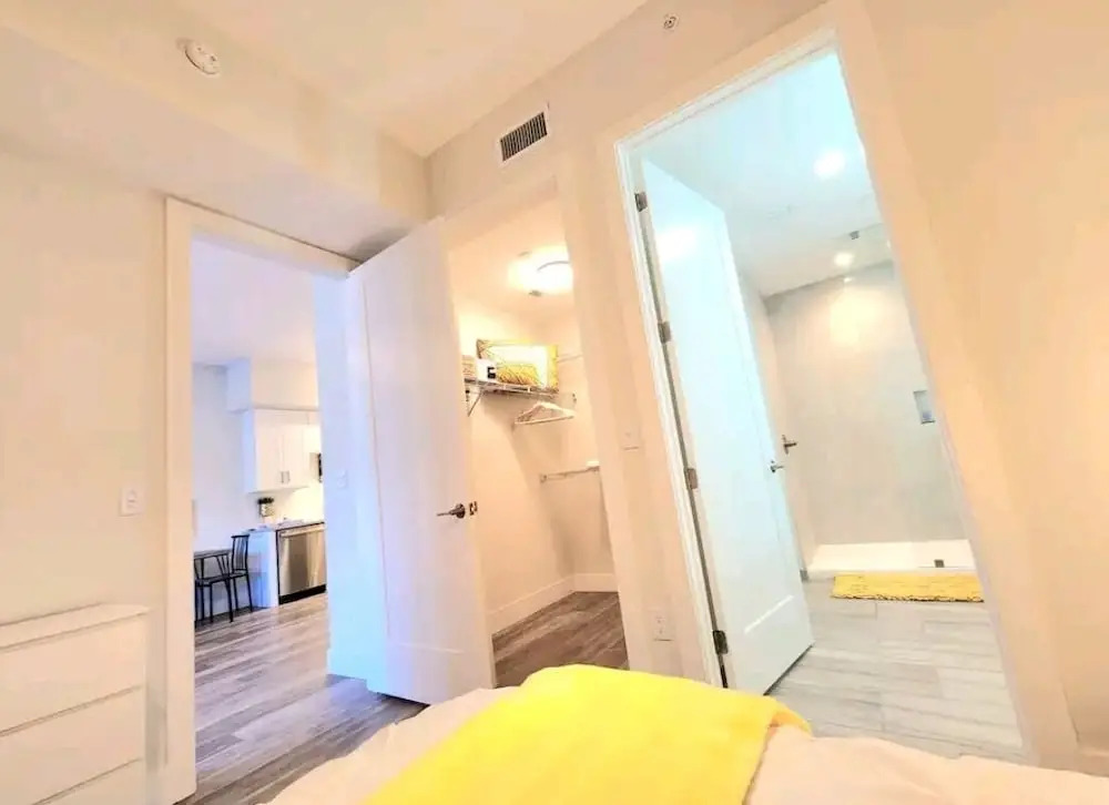 Lux and Cozy 2beds 2 Baths up to 8 guest