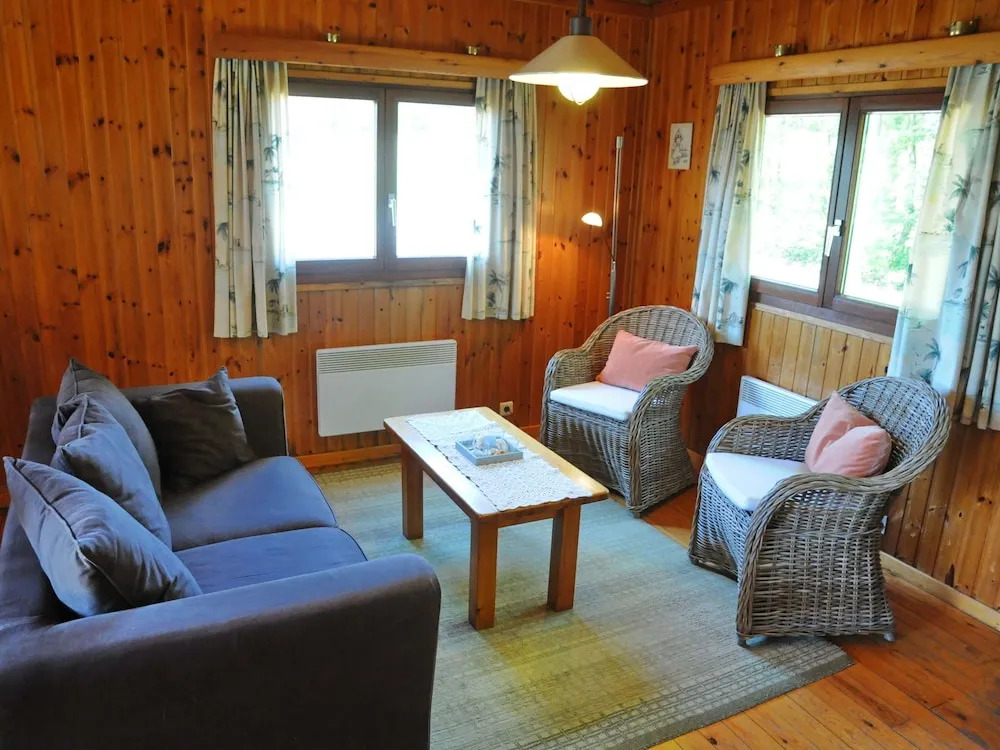 Comfortable Holiday Home in Somme-leuze With Garden