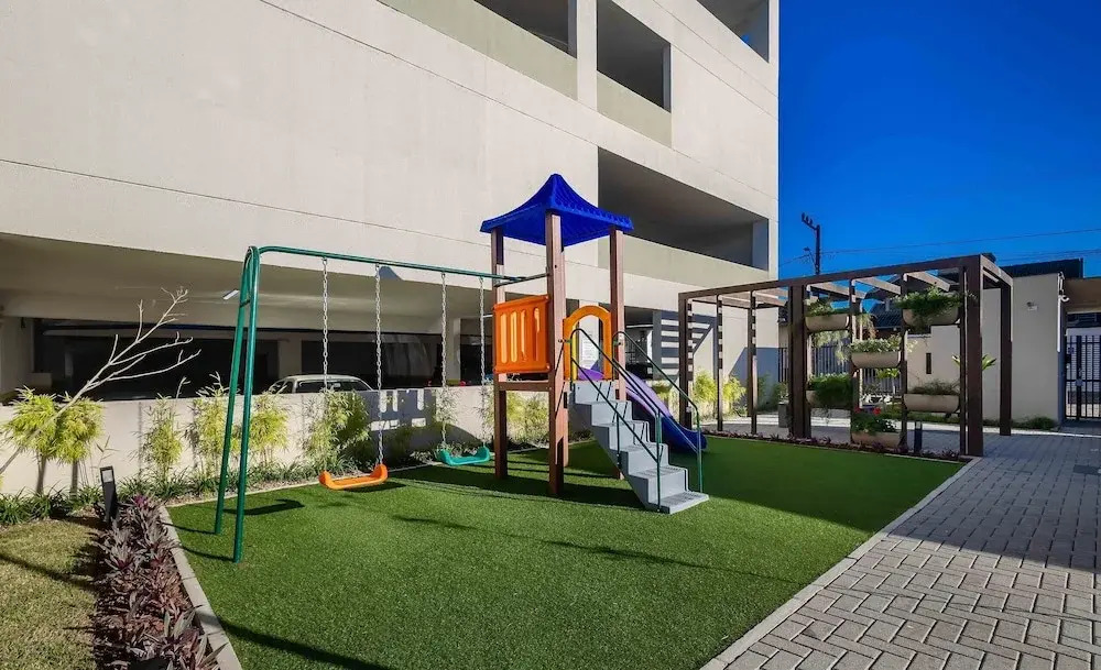 MCB - Apartments With Pool Near the Beach