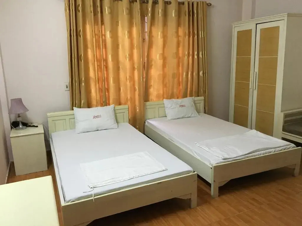 Amely Hotel